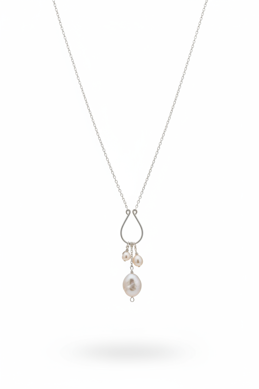Baroque Pearl Teardrop Necklace Product Shot